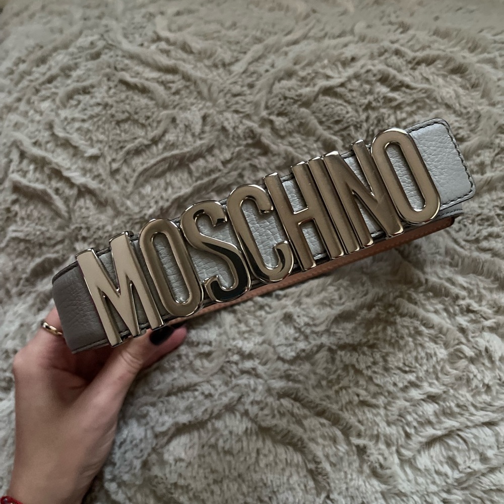 MOSCHINO LEATHER BELT SIZE 42